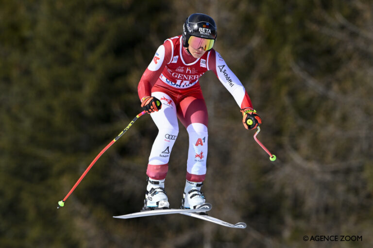 Cortina d’Ampezzo : Stephanie Venier remporte la descente, Shiffrin chute lourdement