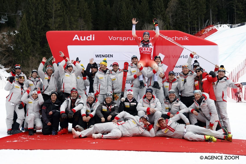 L'équipe suisse de ski alpin célèbre une victoire collective à Wengen